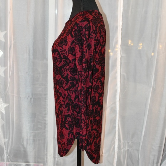 Wilfred Red and Black Lace Pattern Open Back Top Size Medium - Picture 7 of 11